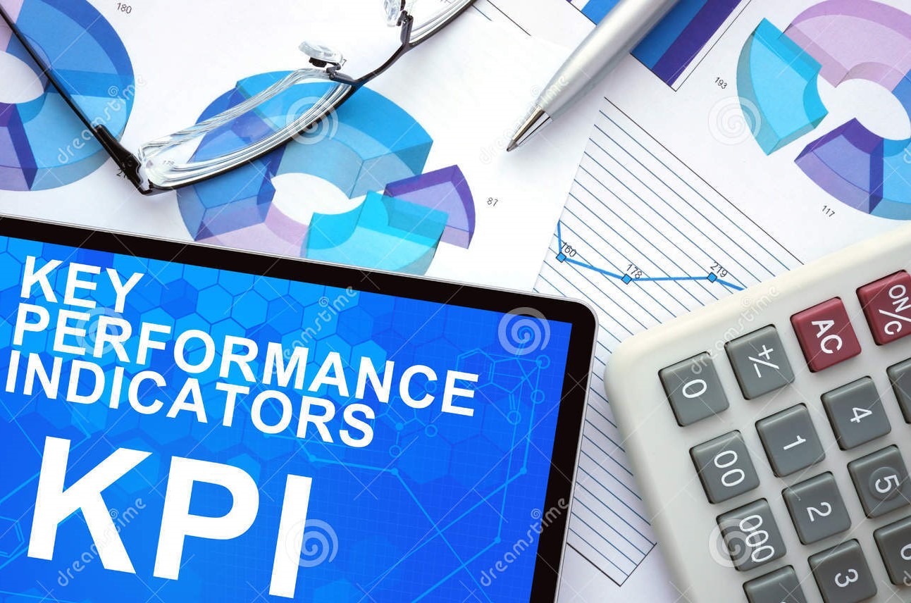 الإدارة المالية باستخدام مؤشرات الأداء المالية الرئيسية Financial KPI S